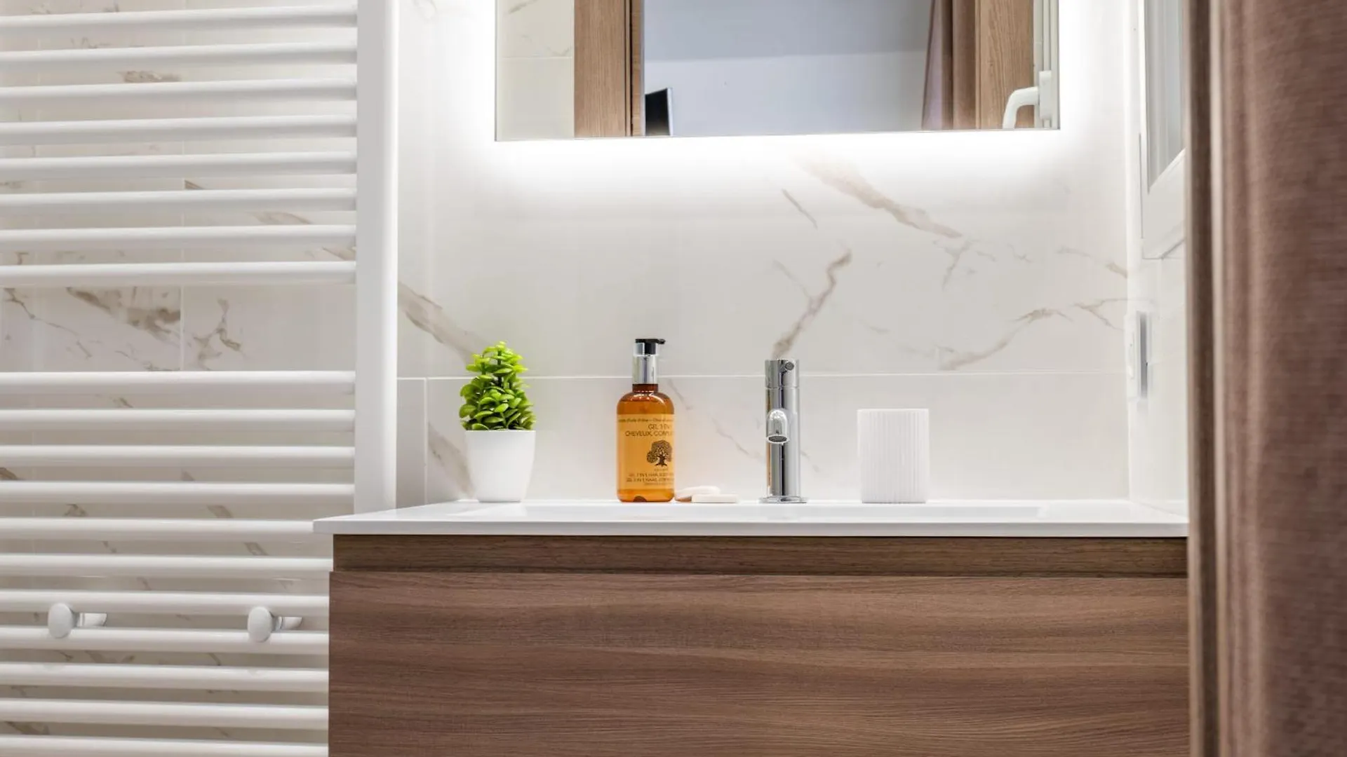 Garden-Level Apartment 10-Min On Foot To City Center Cannes