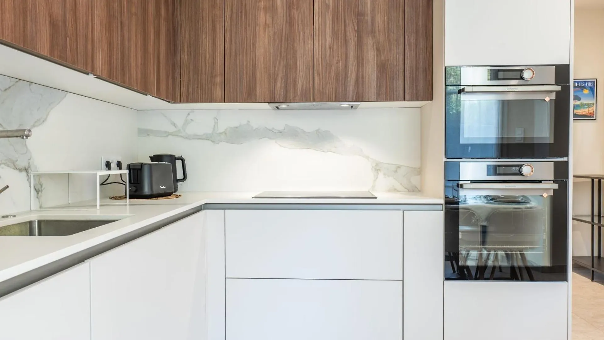 Garden-Level Apartment 10-Min On Foot To City Center Cannes