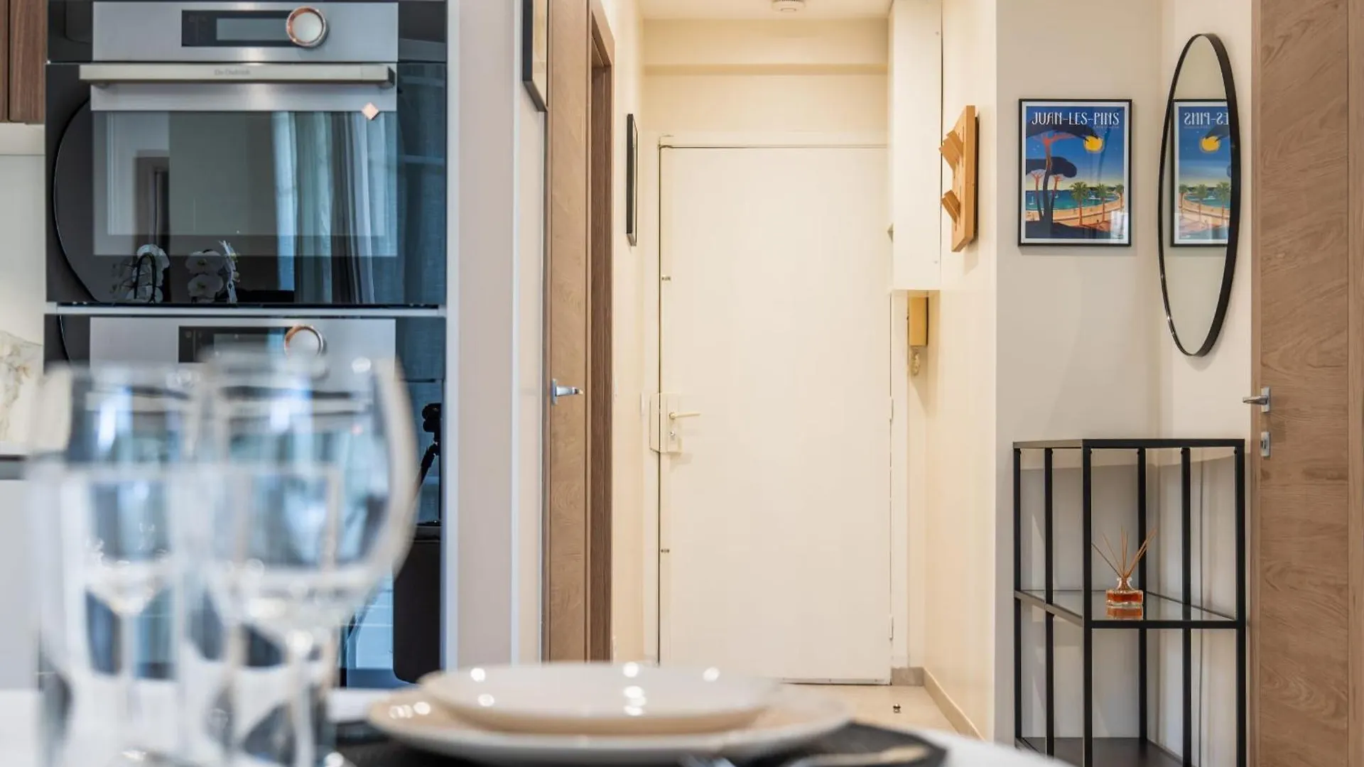 Garden-Level Apartment 10-Min On Foot To City Center Cannes
